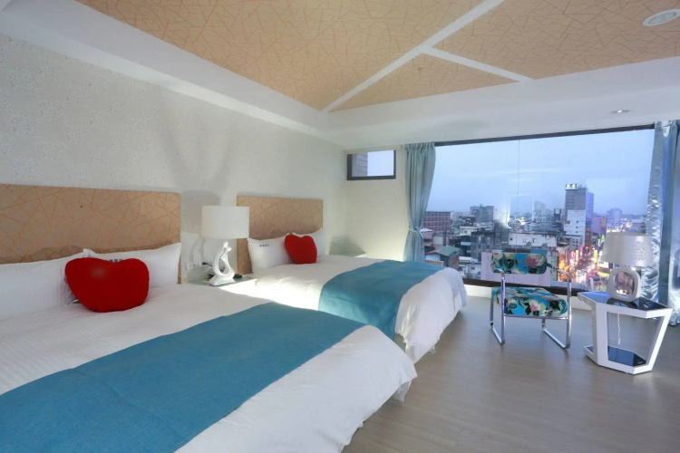 Happiness Skyline Hotel