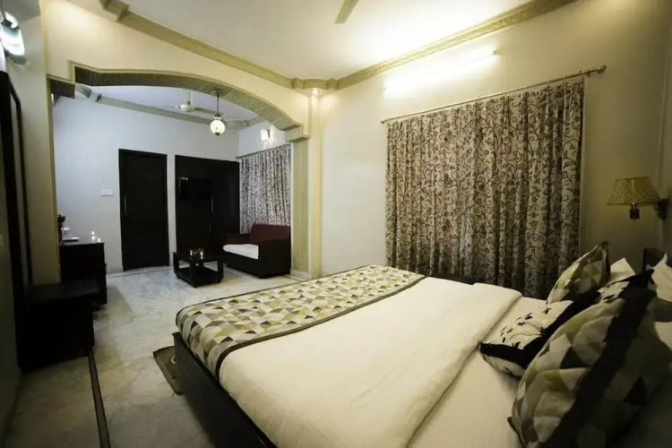 Hotel Moti Mahal