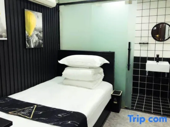 Standard Triple Duplex room