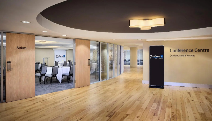 Radisson Admiral Toronto Harbourfront photo 13