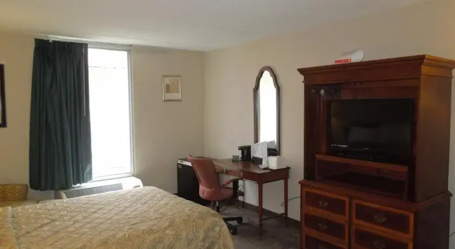 Super 8 Motel - Springfield