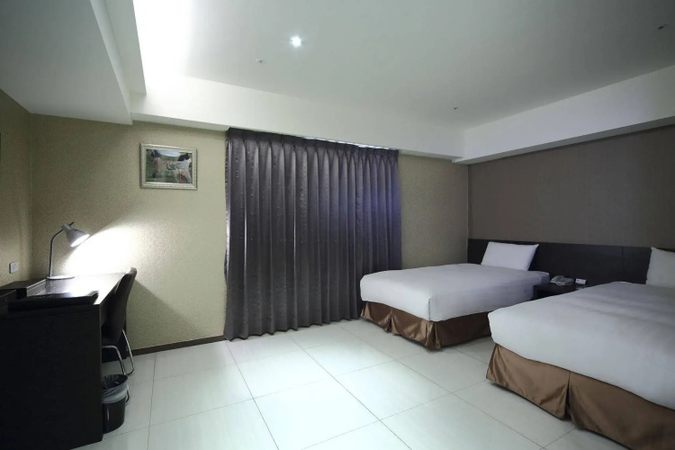 Nest Hotel