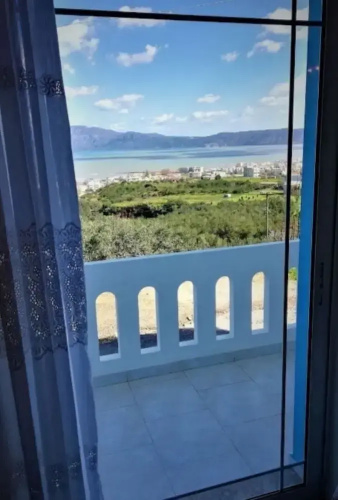 Remarkable 2-bed Apartment in Kissamos
