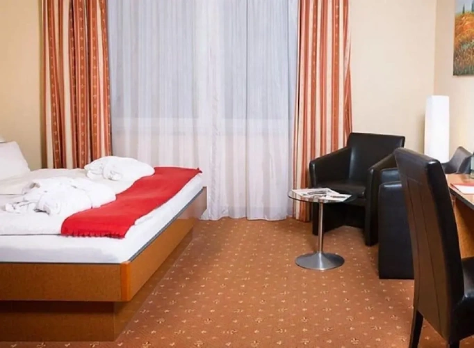 Classic Double room with park view