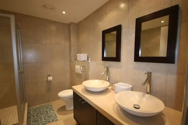 Knightsbridge 902E by CTHA