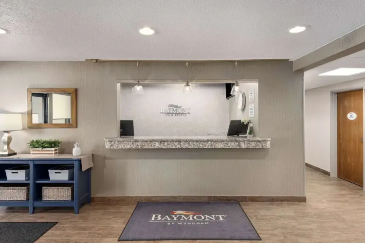 Baymont Inn And Suites Mt. Pleasant