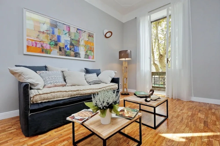 3 Bedrooms Apartment