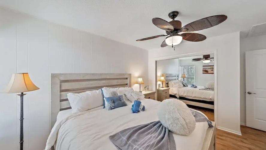 Siesta Sea Gem 2 Bedroom Condo by RedAwning