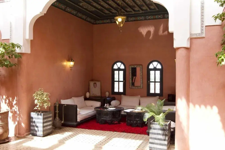 Al Riad Inou