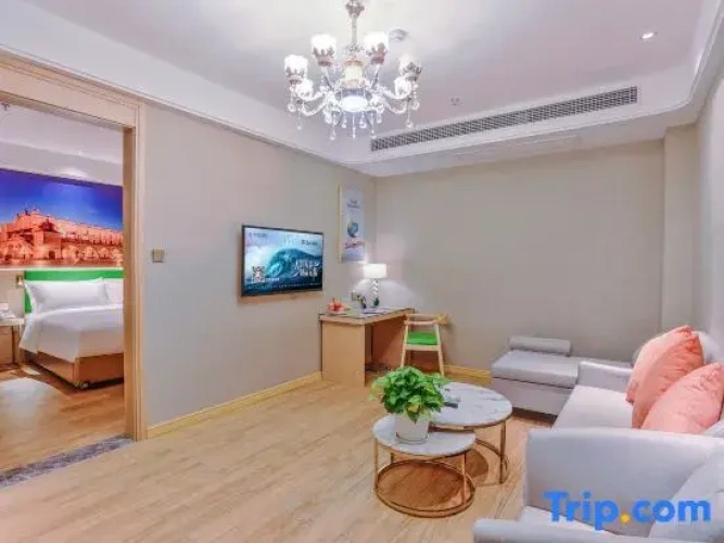 Deluxe Suite