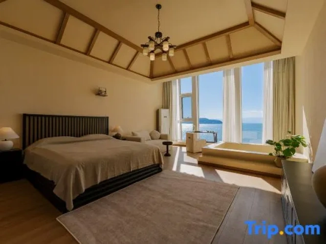 Suite with view