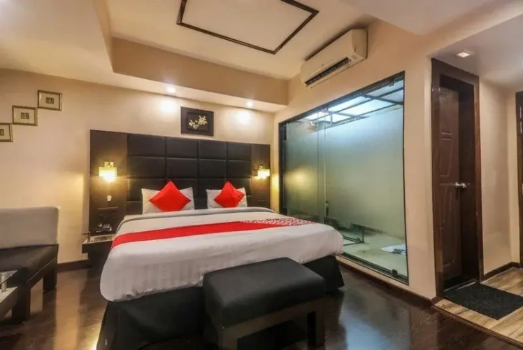 Standard Double room with view