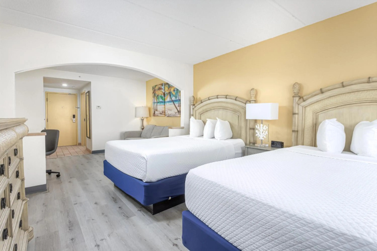 Hutchinson Island Plaza Hotel & Suites photo 30