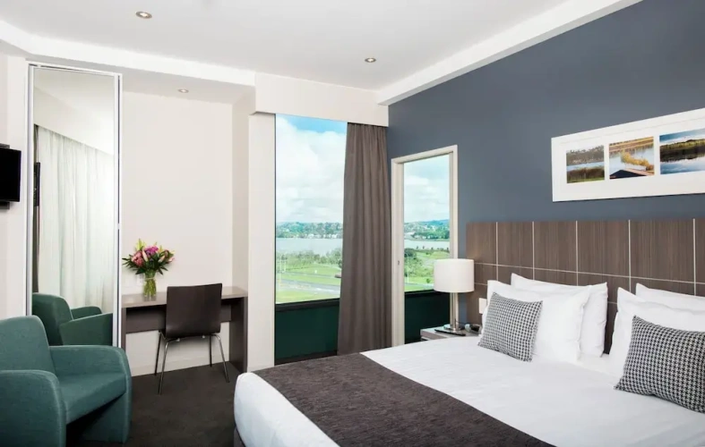 2 Bedrooms Executive Apartment