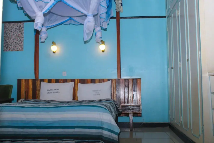 Parklands Villa Hotel
