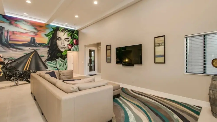 4 Bedrooms Studio