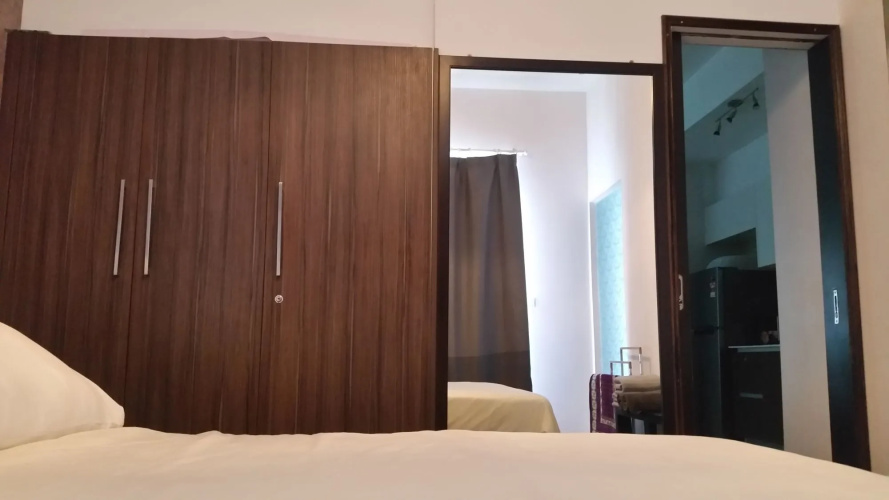 Silverscape Family Studio Suite
