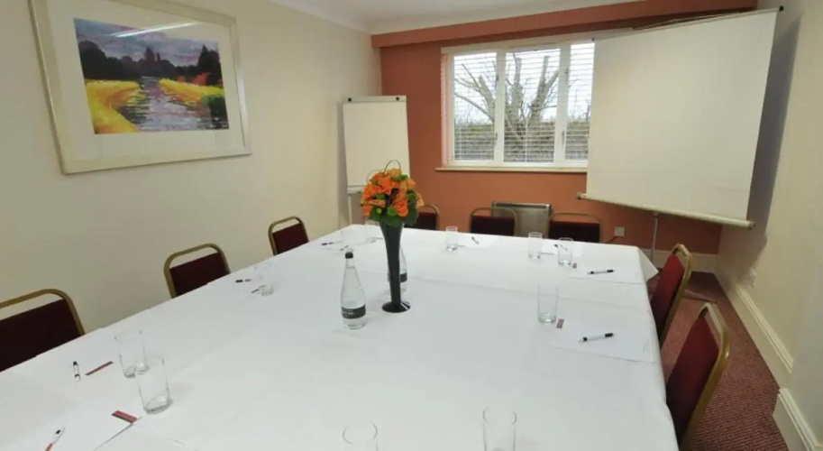 Supreme Inn Boston