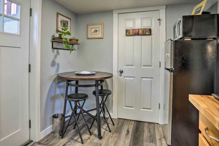 3 Mi to Dtwn: Convenient Denver Apt