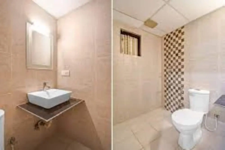 Standard Double room with city view