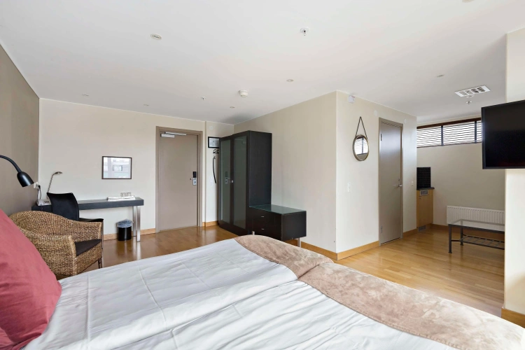 Guest rooms