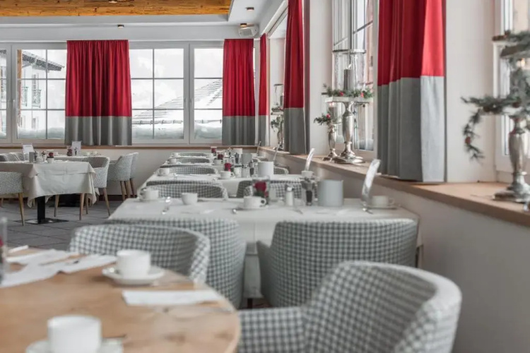 Superior Hotel Edelweiss