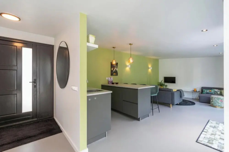 Lovely Bunglow With Patio
