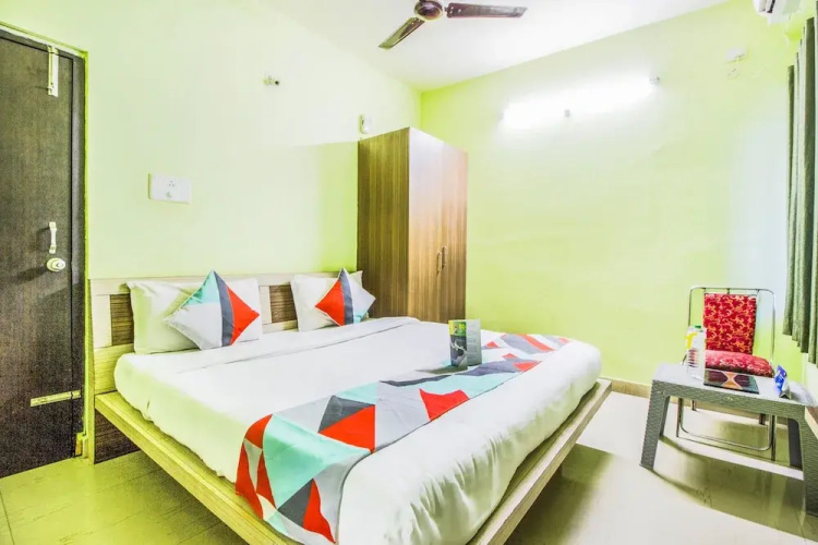 FabHotel Star Lotus