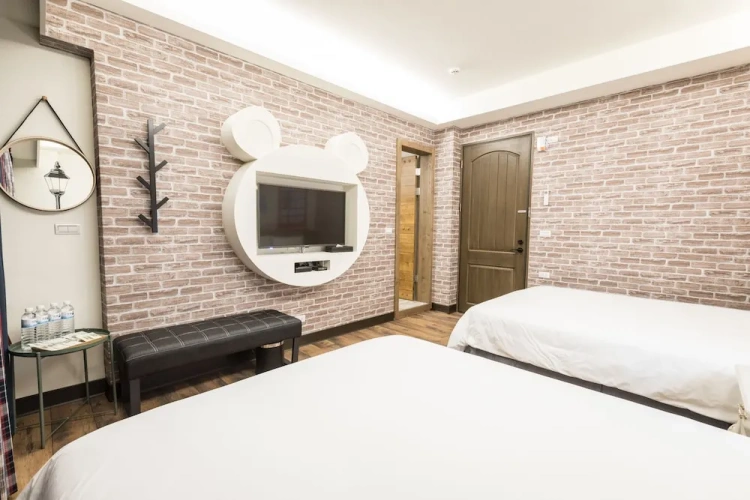 Standard Quadruple room with balcony