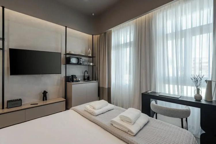 Amara Luxury Suites With Private Hot Tub