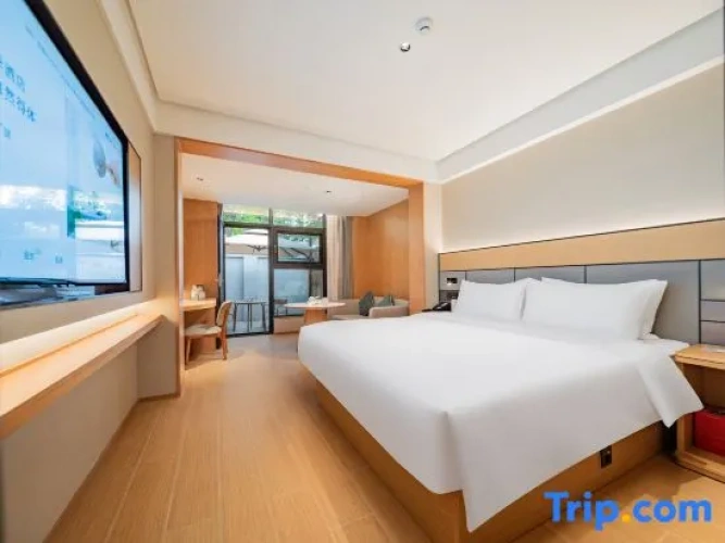Standard Double room with courtyard view