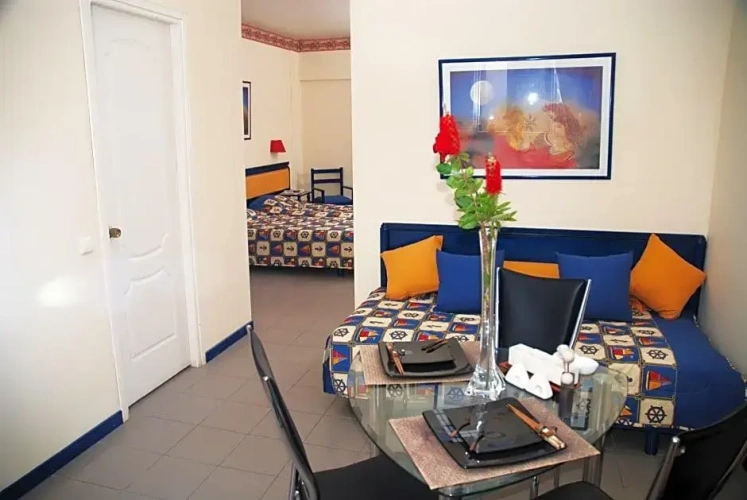 2 Bedrooms Standard Double Family room with sea view