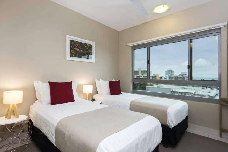 Darwin Executive Suites & FREE CAR