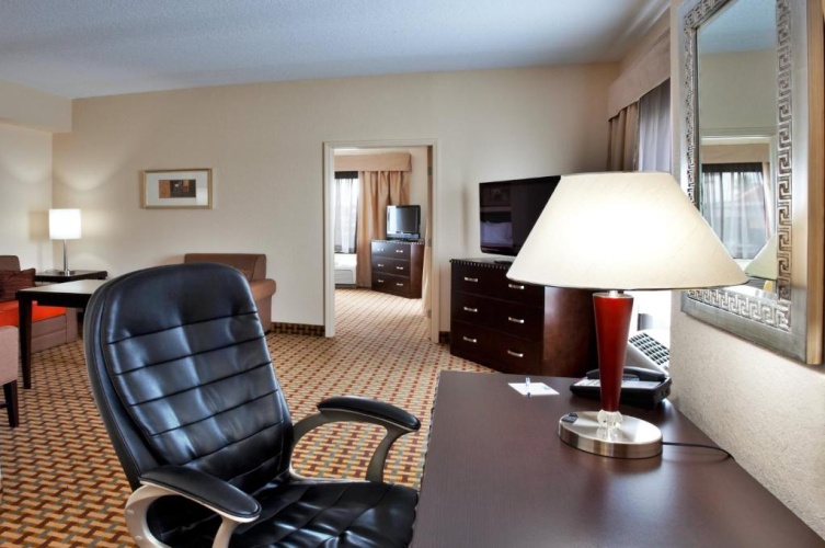 1 Bedroom Executive Double Suite