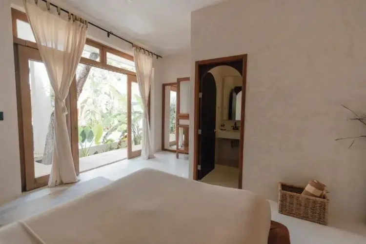 4 Bedrooms Villa