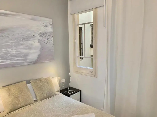 2 Bdr Eixample Apartment