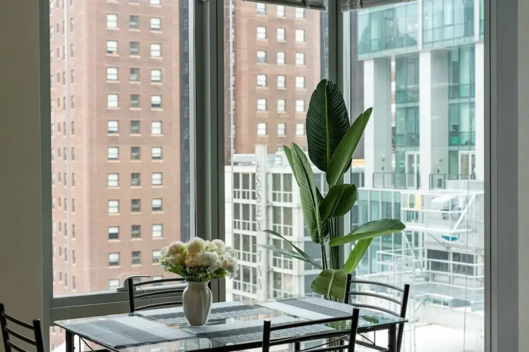 Chicago get Away - 2 Bedroom