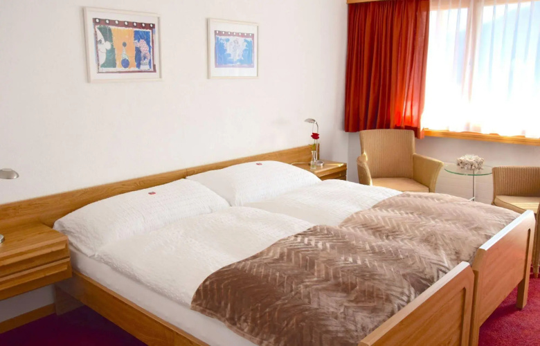 Hotel Pazzola