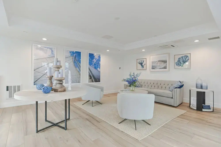 Thomas Sea Suites