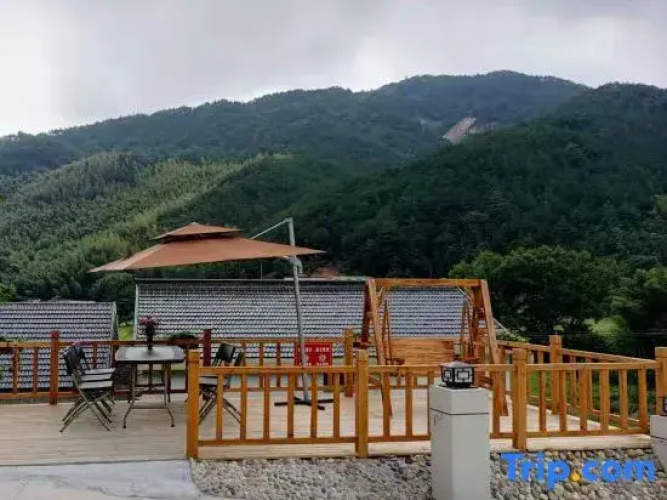 Tianzhushan Mountain Villa