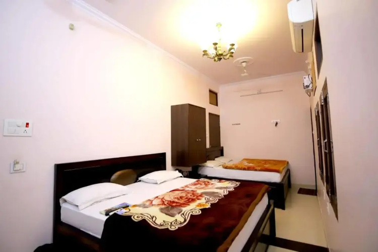 Hotel Blue Star