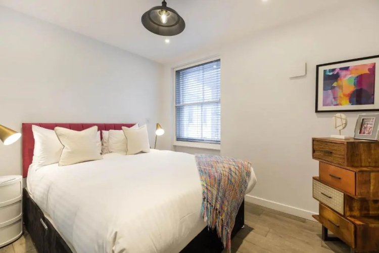 Urban Chic - Rathbone
