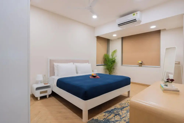 ELIVAAS Kamerios Verano 1 BHK with Pool