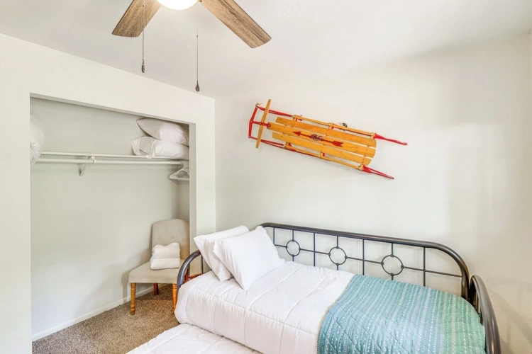 3 Bedrooms Cottage