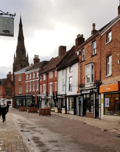 Lichfield 2-bed whole apartment