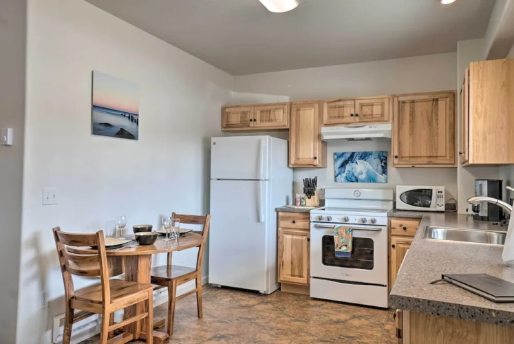 2 Bedrooms Cottage