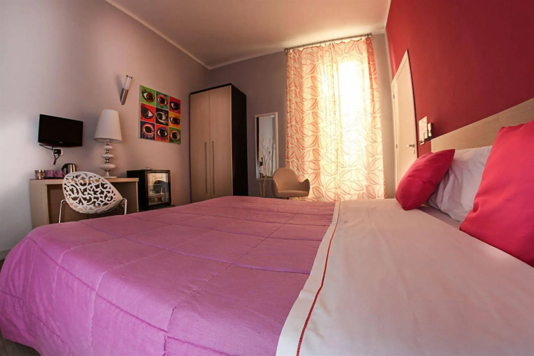 H Rooms Boutique Hotel