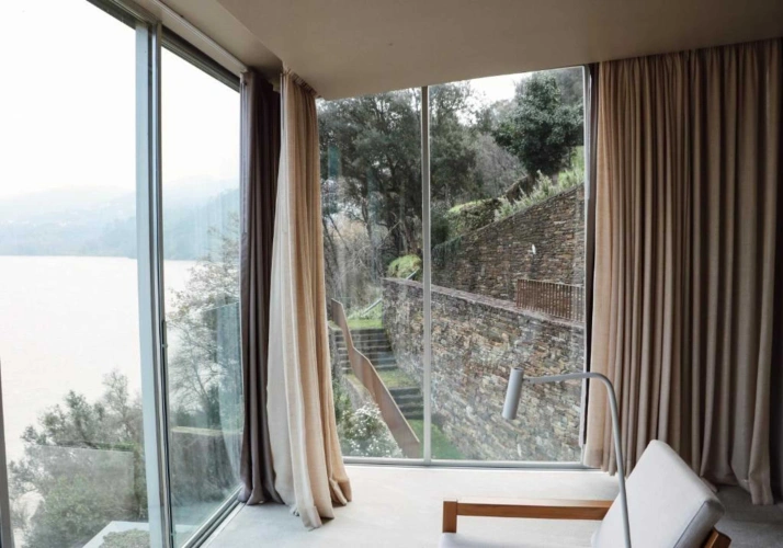 Superior room with river view