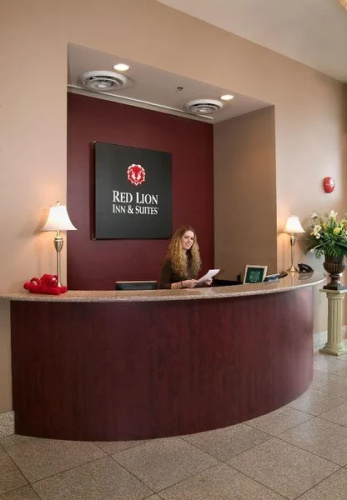 Red Lion Inn and Suites