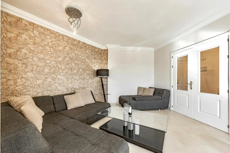Apartment in area Del Duque with spacious terrace